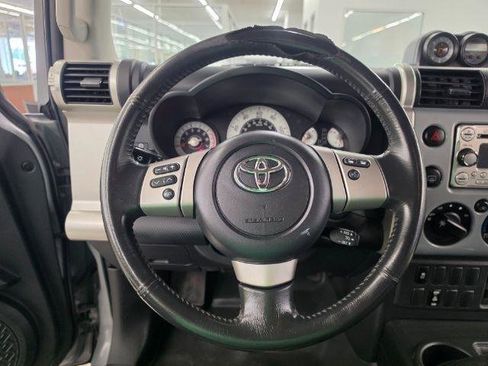 Used 2013 Toyota FJ Cruiser 4WD w/ Trail Teams Special Edition image 10