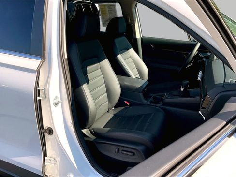 Used 2026 Honda CR-V EX-L image 9