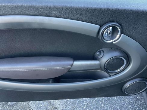 Used 2015 MINI Cooper S image 16