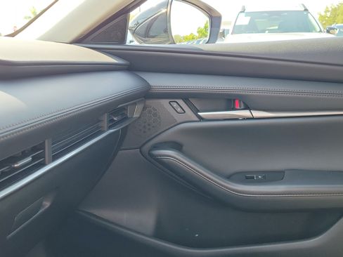 Used 2025 MAZDA MAZDA3 s FWD image 29
