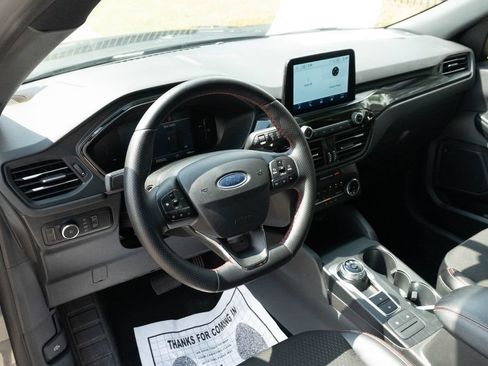 Used 2025 Ford Escape ST-Line Select AWD/4WD image 18