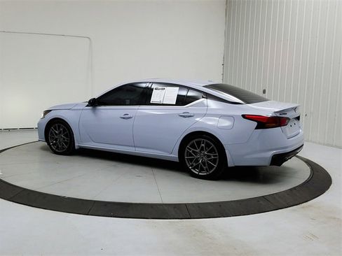 Used 2024 Nissan Altima 2.0 SR image 5