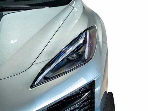 Used 2024 Chevrolet Corvette Z06 w/ Z07 Performance Package image 8