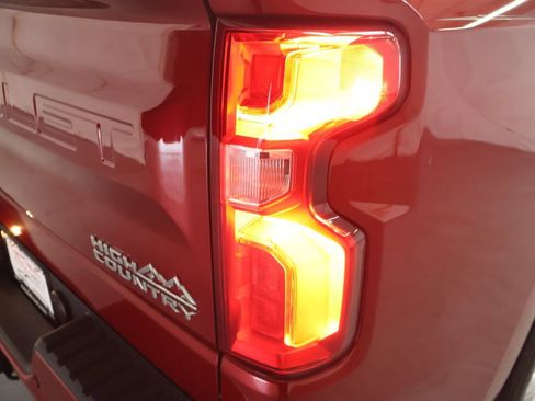 Used 2023 Chevrolet Silverado 1500 High Country w/ High Country Premium Package RWD image 32
