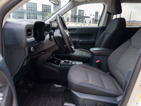 Used 2025 Ford Maverick XLT w/ XLT Luxury Package AWD/4WD image 18