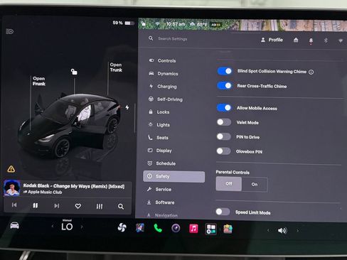 Used 2022 Tesla Model Y Long Range AWD/4WD image 25
