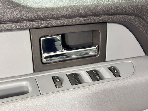 Used 2013 Ford F150 XLT w/ Luxury Equipment Group image 16