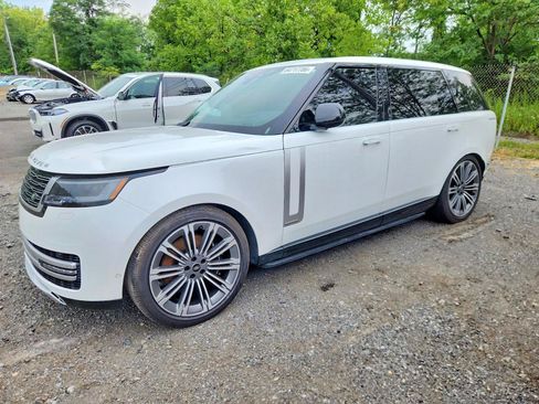 Used 2025 Land Rover Range Rover Long Wheelbase Autobiography AWD/4WD image 3