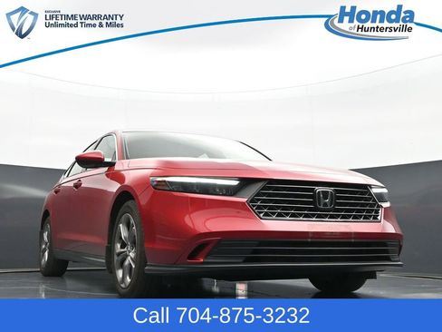 Used 2024 Honda Accord EX image 27