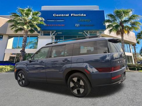 Used 2025 Hyundai Santa Fe SEL FWD image 7