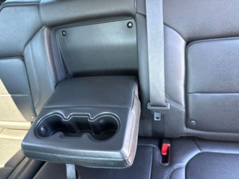 Used 2022 Chevrolet Silverado 1500 LTZ AWD/4WD image 31