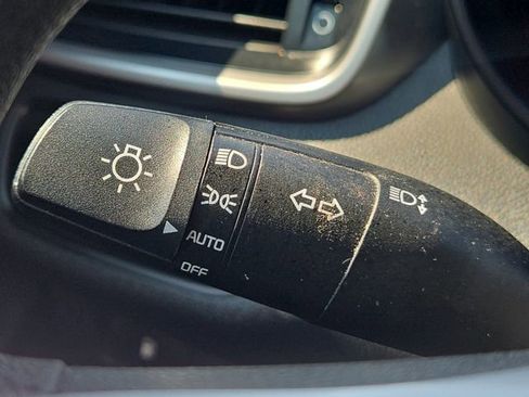 Used 2020 Kia Sorento LX FWD image 29