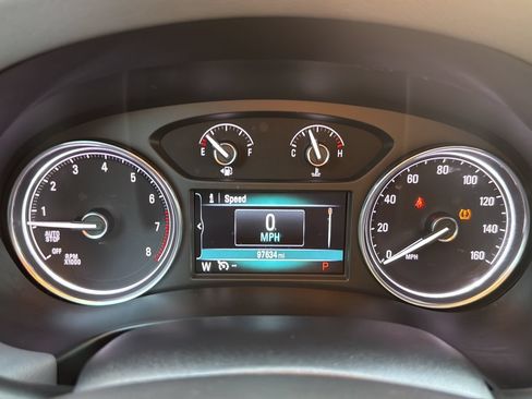 Used 2019 Buick Enclave Essence FWD image 11