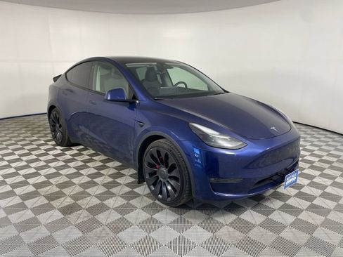 Used 2022 Tesla Model Y Performance AWD/4WD image 17