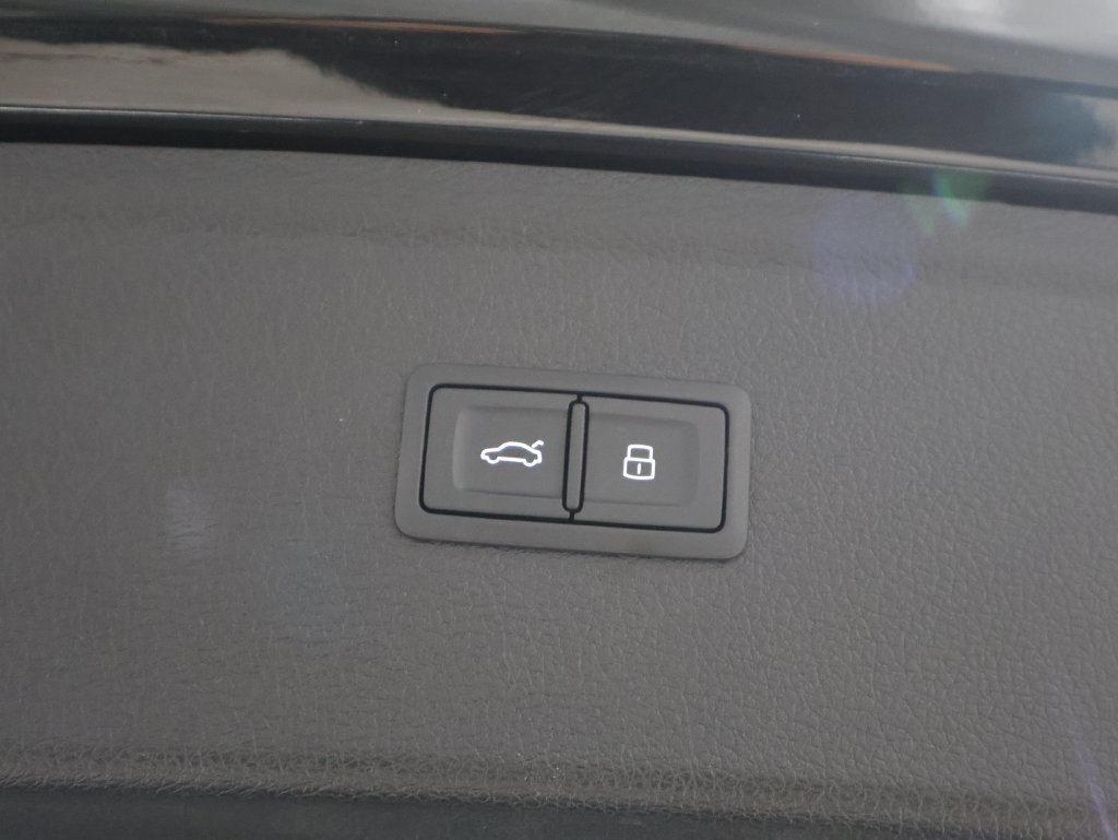 Used 2024 Audi SQ5 Premium Plus AWD/4WD image 21