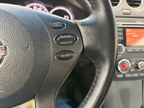 Used 2010 Nissan Altima 2.5 S w/ Premium Pkg image 35