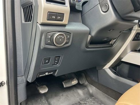 Used 2022 Ford F250 Lariat w/ Lariat Ultimate Package image 30