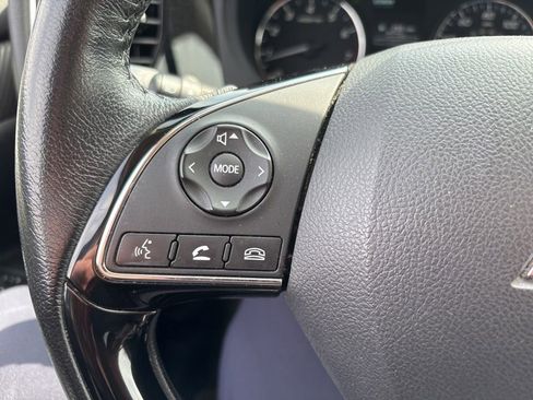 Used 2017 Mitsubishi Outlander ES image 18