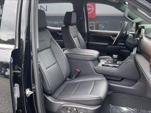 Used 2024 GMC Sierra 1500 Denali w/ Technology Package AWD/4WD image 29