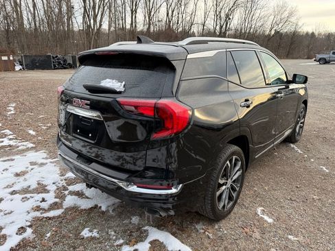 Used 2018 GMC Terrain Denali w/ Advanced Safety Package image 5