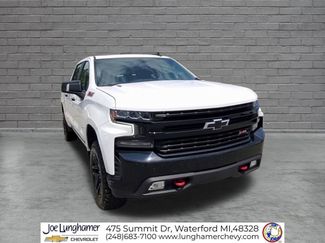 Used 2022 Chevrolet Silverado 1500 LT Trail Boss w/ LT Trail Boss Premium Package AWD/4WD video 3