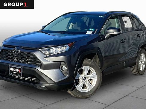 Used 2020 Toyota RAV4 XLE w/ Convenience Package AWD/4WD image 1