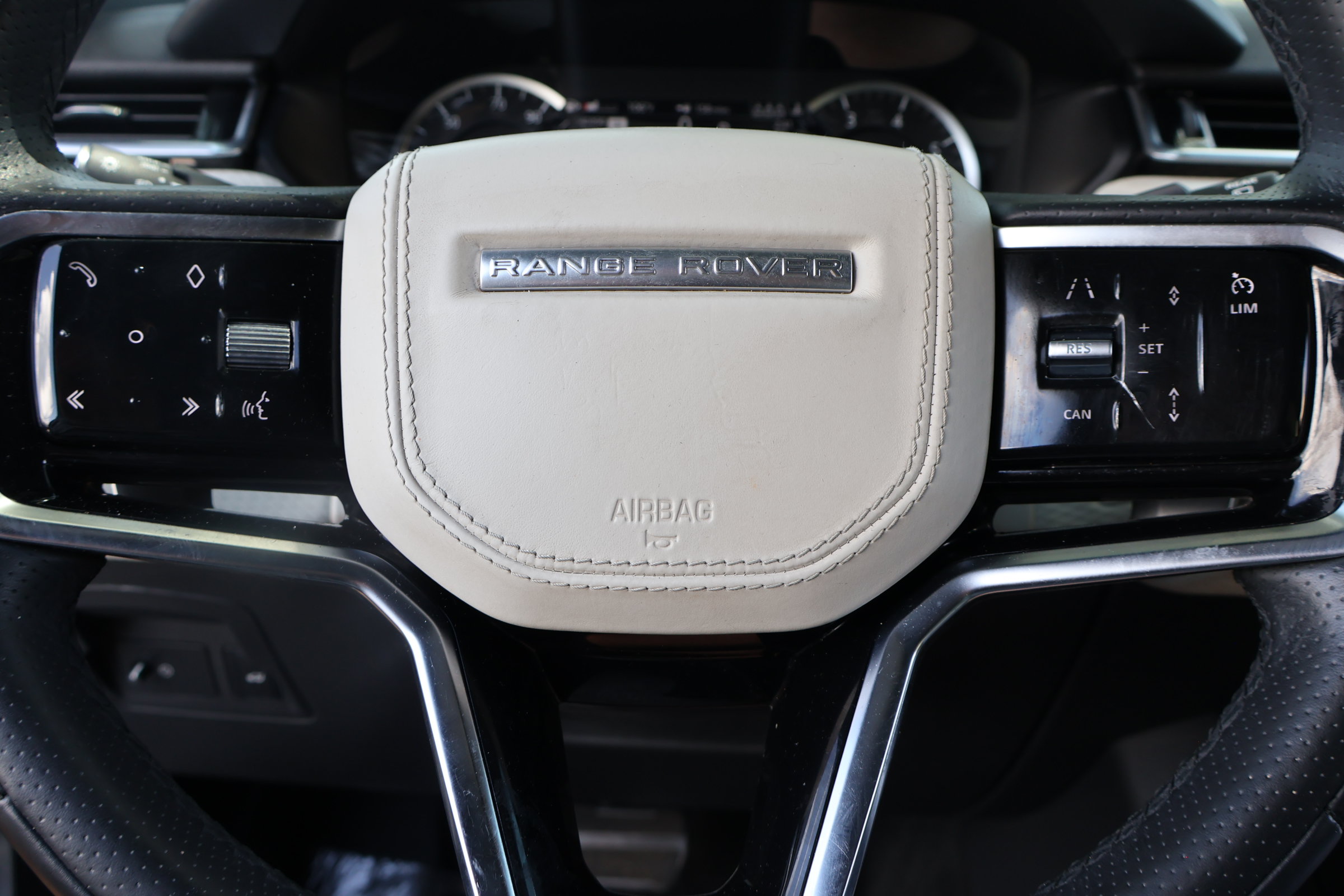 Used 2023 Land Rover Range Rover Velar R-Dynamic S AWD/4WD image 24