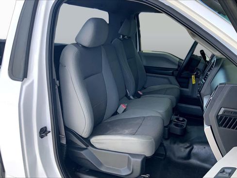 Used 2016 Ford F150 XL w/ Equipment Group 101A Mid RWD image 9