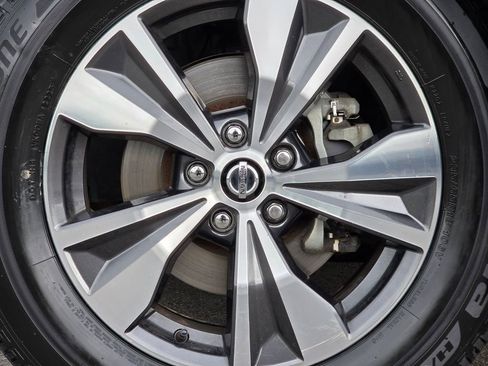 Used 2019 Nissan Murano S FWD image 16