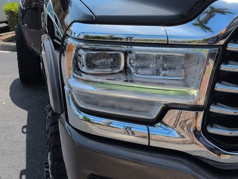 Used 2022 RAM 3500 Limited AWD/4WD image 10