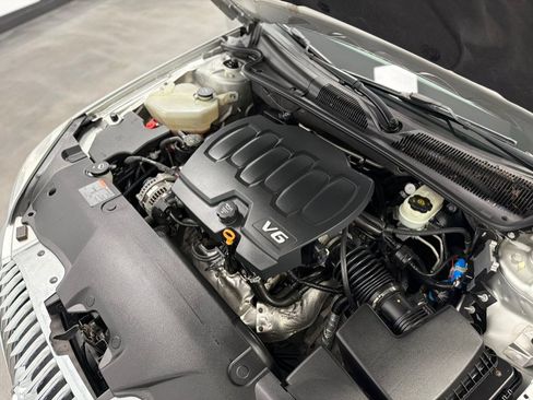 Used 2011 Buick Lucerne CXL w/ Driver Confidence Package FWD image 28