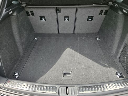 Certified 2025 Porsche Macan image 31