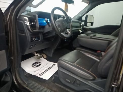Used 2025 Ford F450 Lariat AWD/4WD image 11