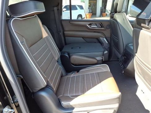 New 2026 GMC Yukon XL Denali Ultimate image 24