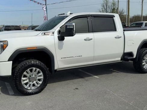 Used 2023 GMC Sierra 3500 Denali w/ Denali Ultimate Package AWD/4WD image 3