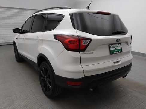 Used 2019 Ford Escape SE FWD image 5