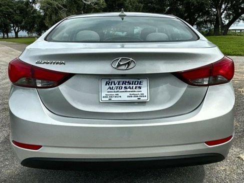 Used 2016 Hyundai Elantra SE w/ Option Group 02 image 7