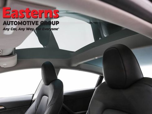 Used 2023 Tesla Model 3 Standard Range image 31