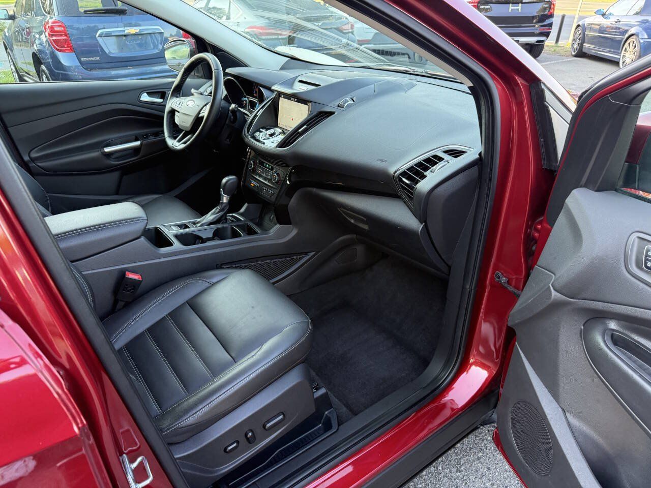 Used 2017 Ford Escape Titanium AWD/4WD image 13