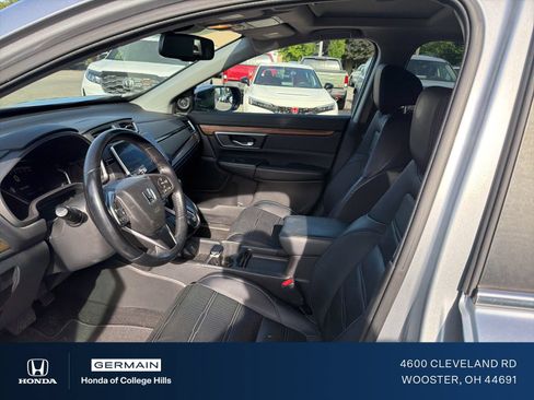 Used 2017 Honda CR-V Touring image 14