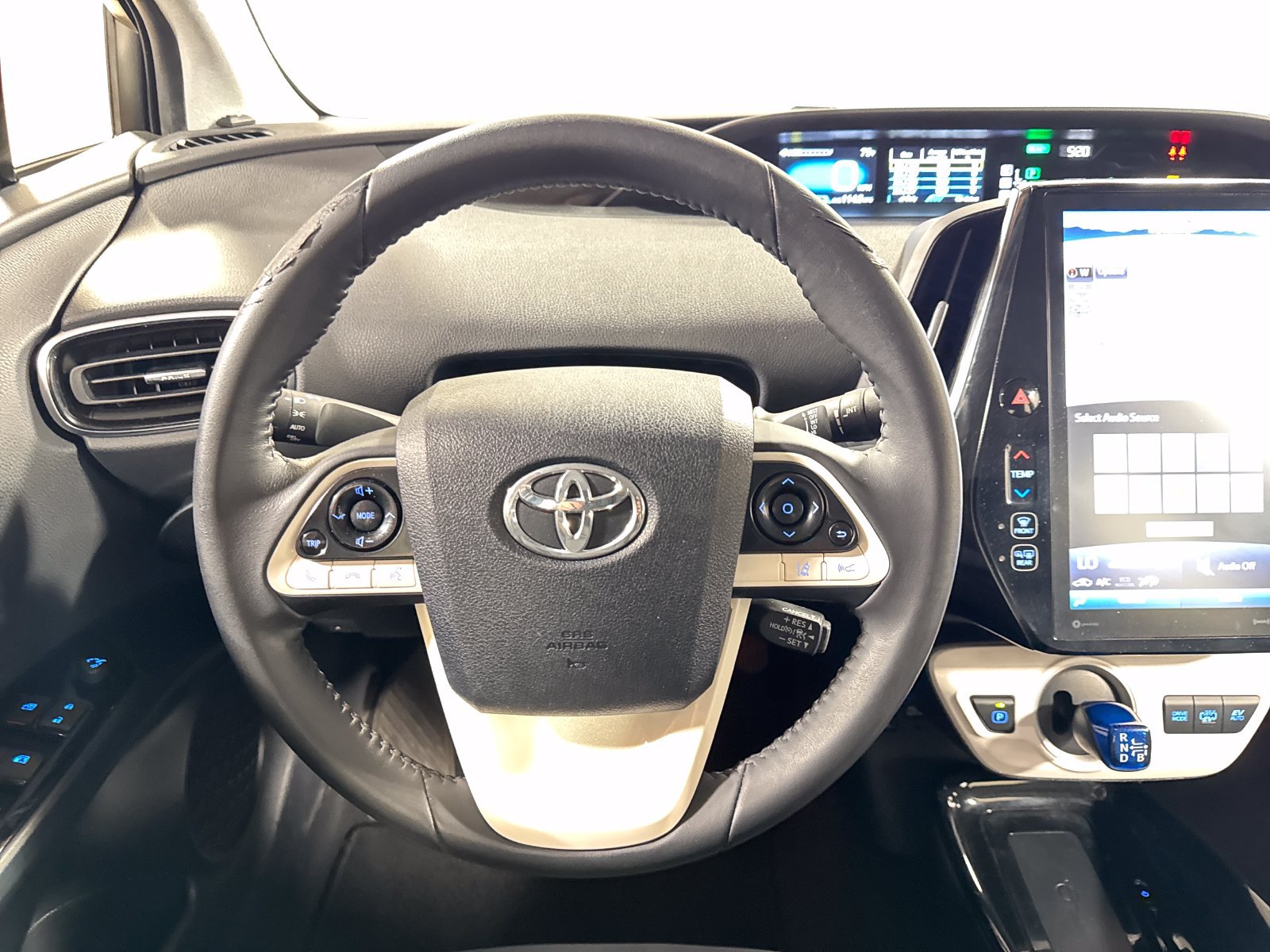 Used 2017 Toyota Prius Prime Premium w/ Carpet Mat Package FWD image 19