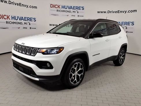 Used 2024 Jeep Compass Limited AWD/4WD image 1