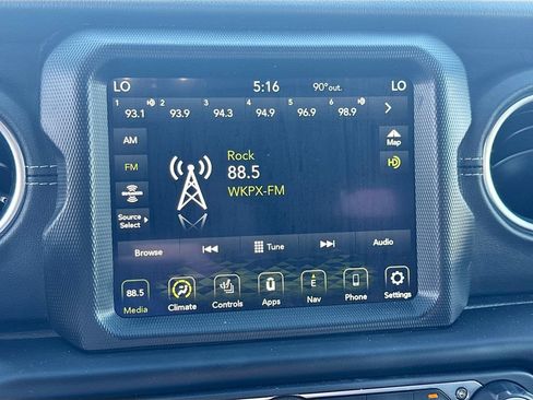 Used 2023 Jeep Wrangler Unlimited Sahara w/ Cold Weather Group AWD/4WD image 16