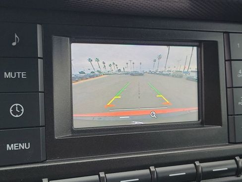 Used 2016 Ford Mustang Coupe image 9