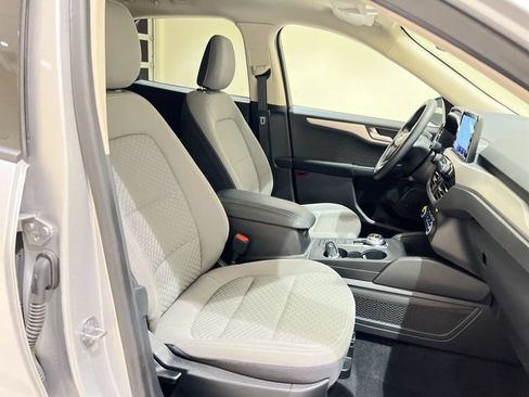 Used 2020 Ford Escape SE FWD image 22