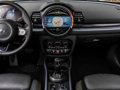 Used 2024 MINI Cooper Clubman S w/ Signature Upholstery Package image 7