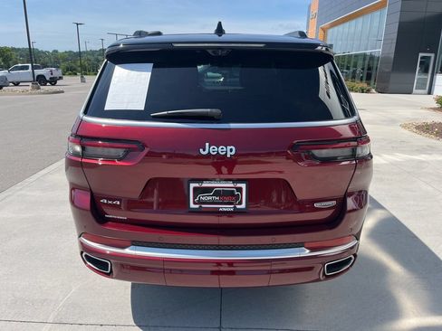 Used 2025 Jeep Grand Cherokee L Summit w/ Advanced Protech Group IV AWD/4WD image 21