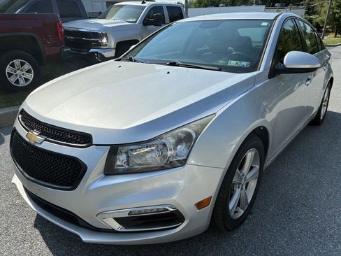 Used 2015 Chevrolet Cruze LT FWD image 1