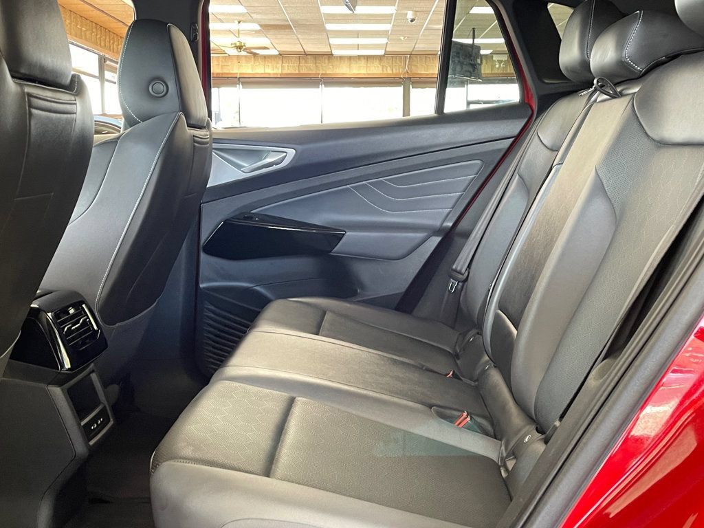 Used 2023 Volkswagen ID.4 Pro S Plus AWD/4WD image 17
