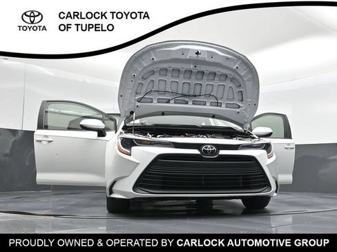 Used 2026 Toyota Corolla LE FWD image 50